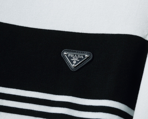 ブランドセーター角部分ディテール